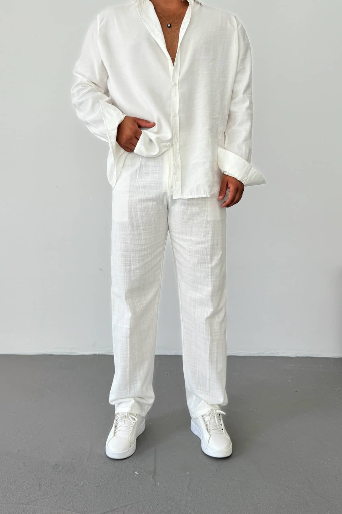 Beyaz Pileli Keten Baggy Pantolon